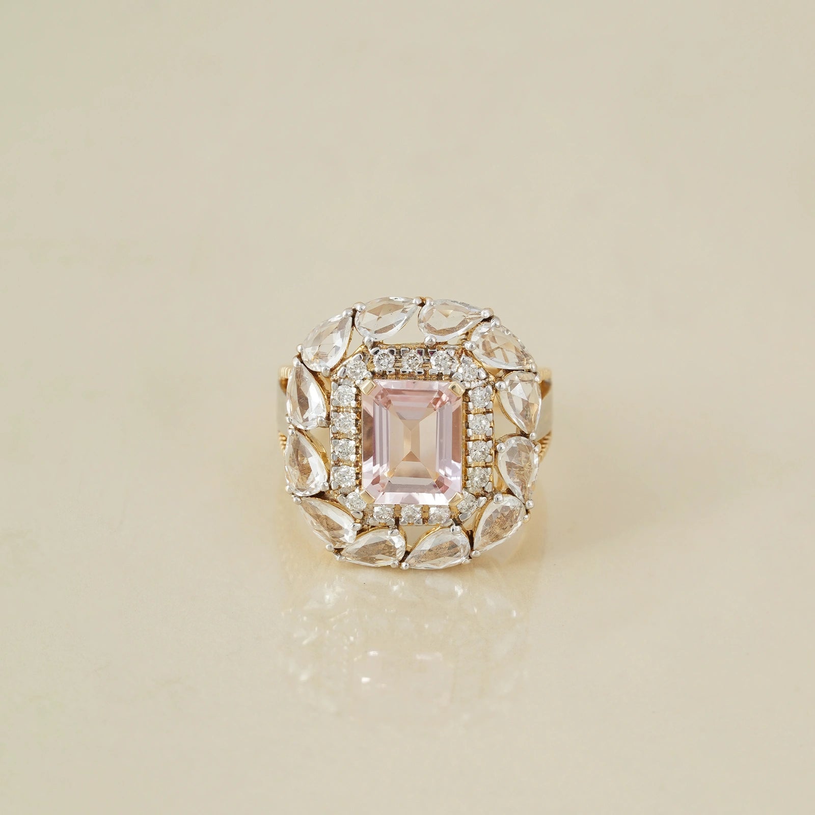 Ariana Ring