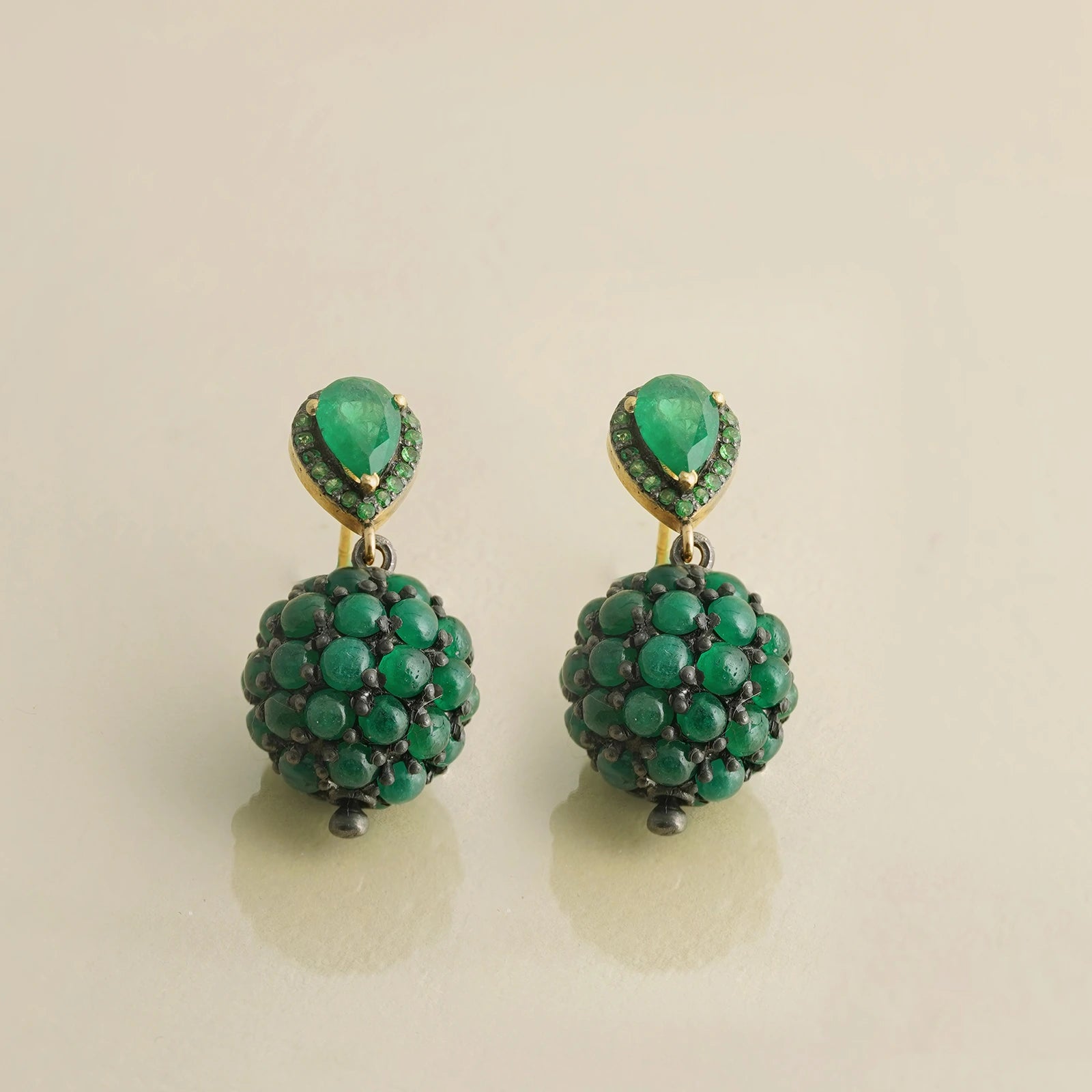 Willow Emerald Earrings