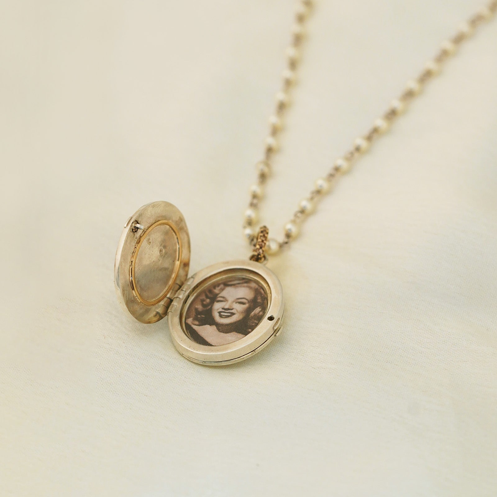 Memories Pendant Necklace