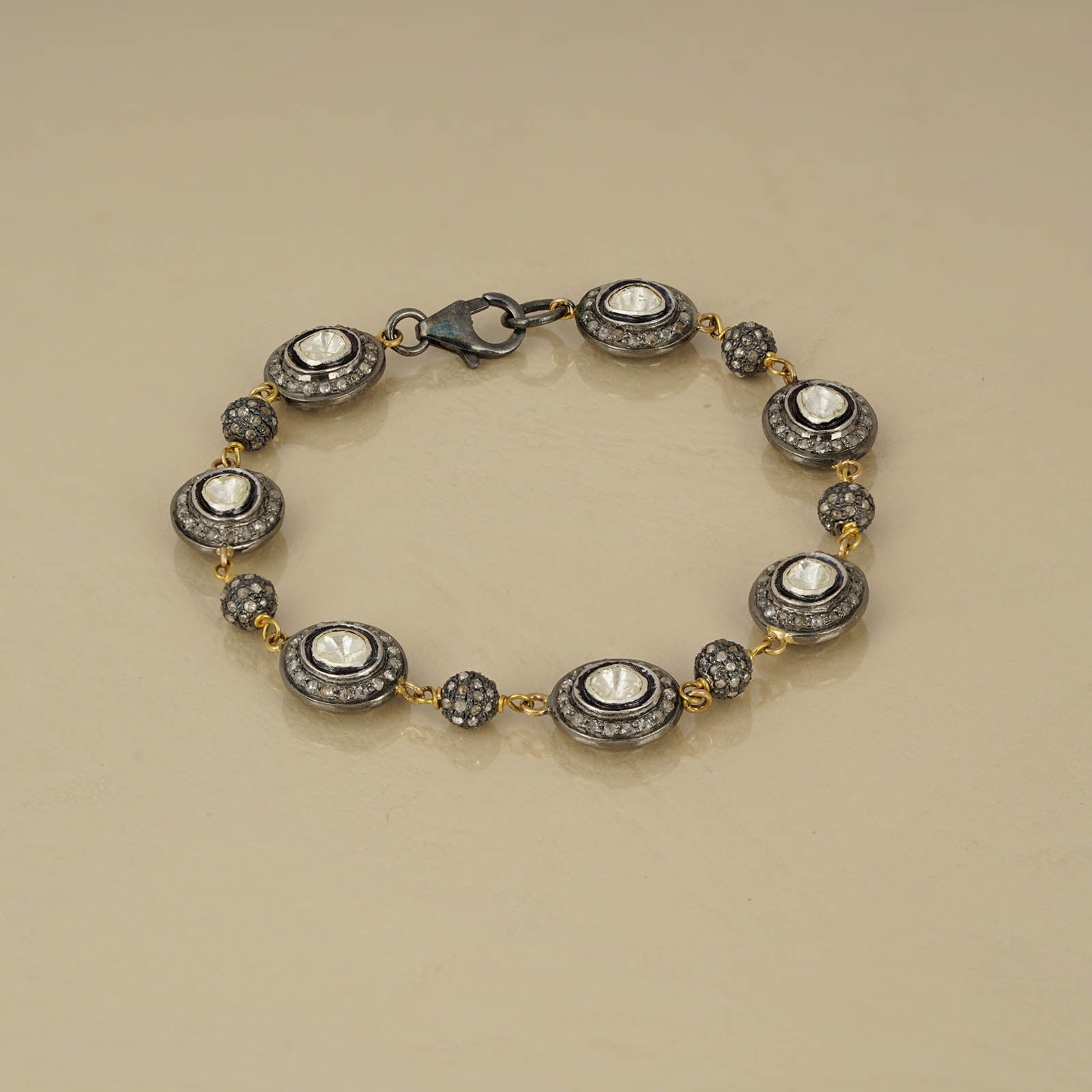 Heer Bracelet