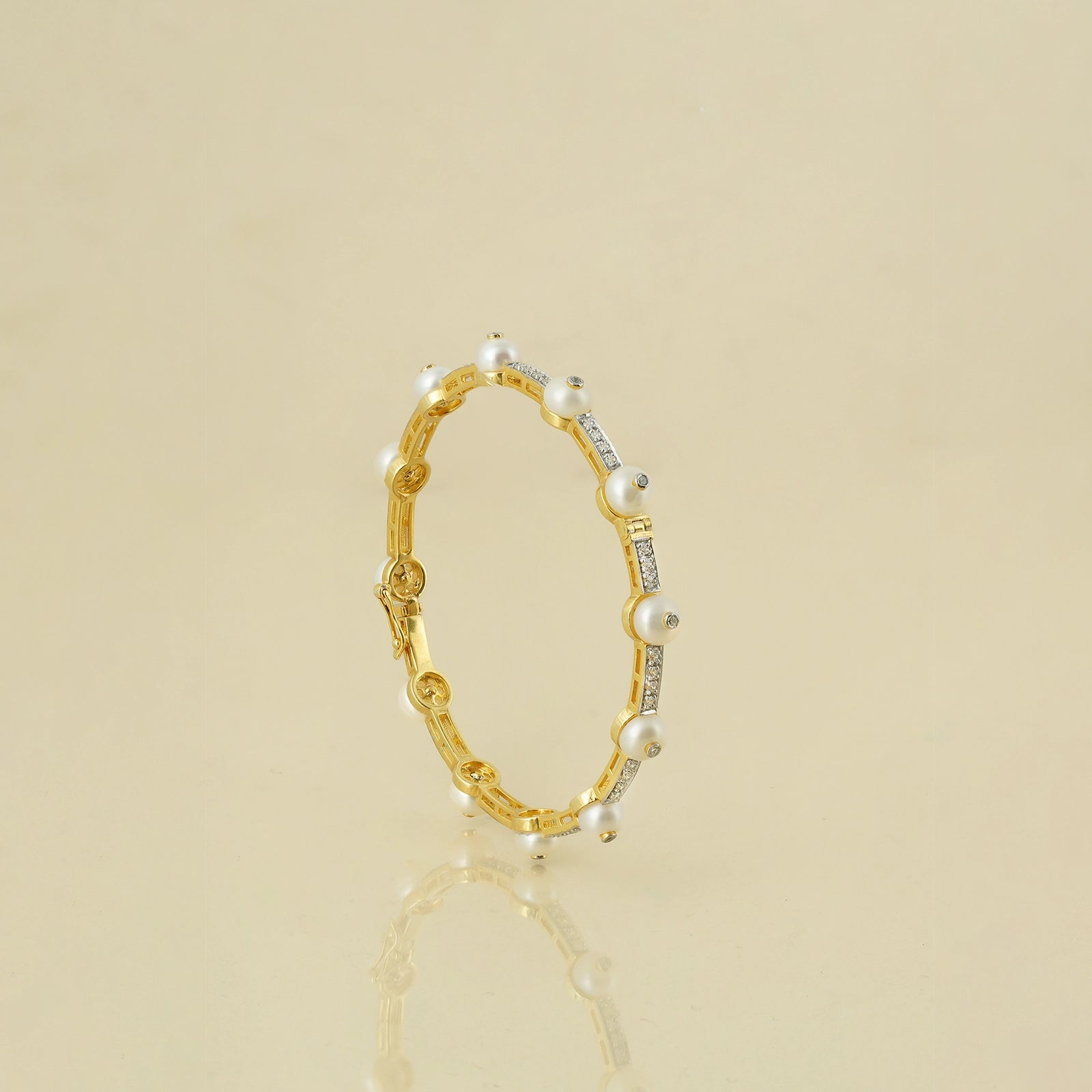 Chicago Bangle