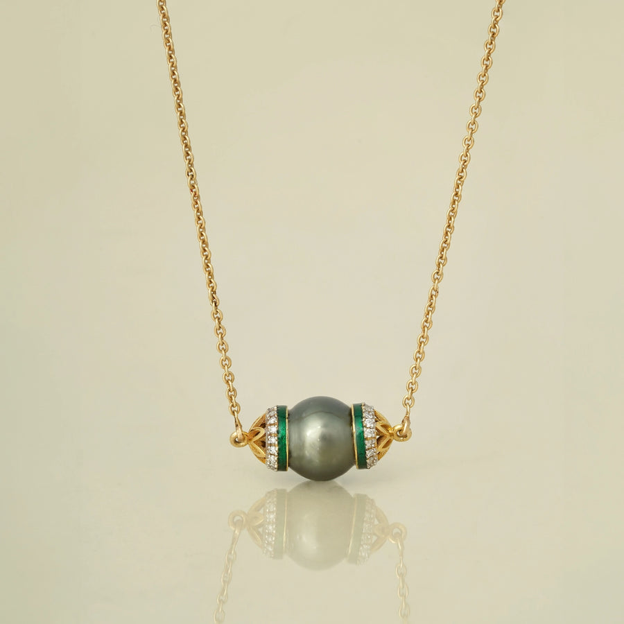 Chloe Tahitian Pearl Pendant Necklace