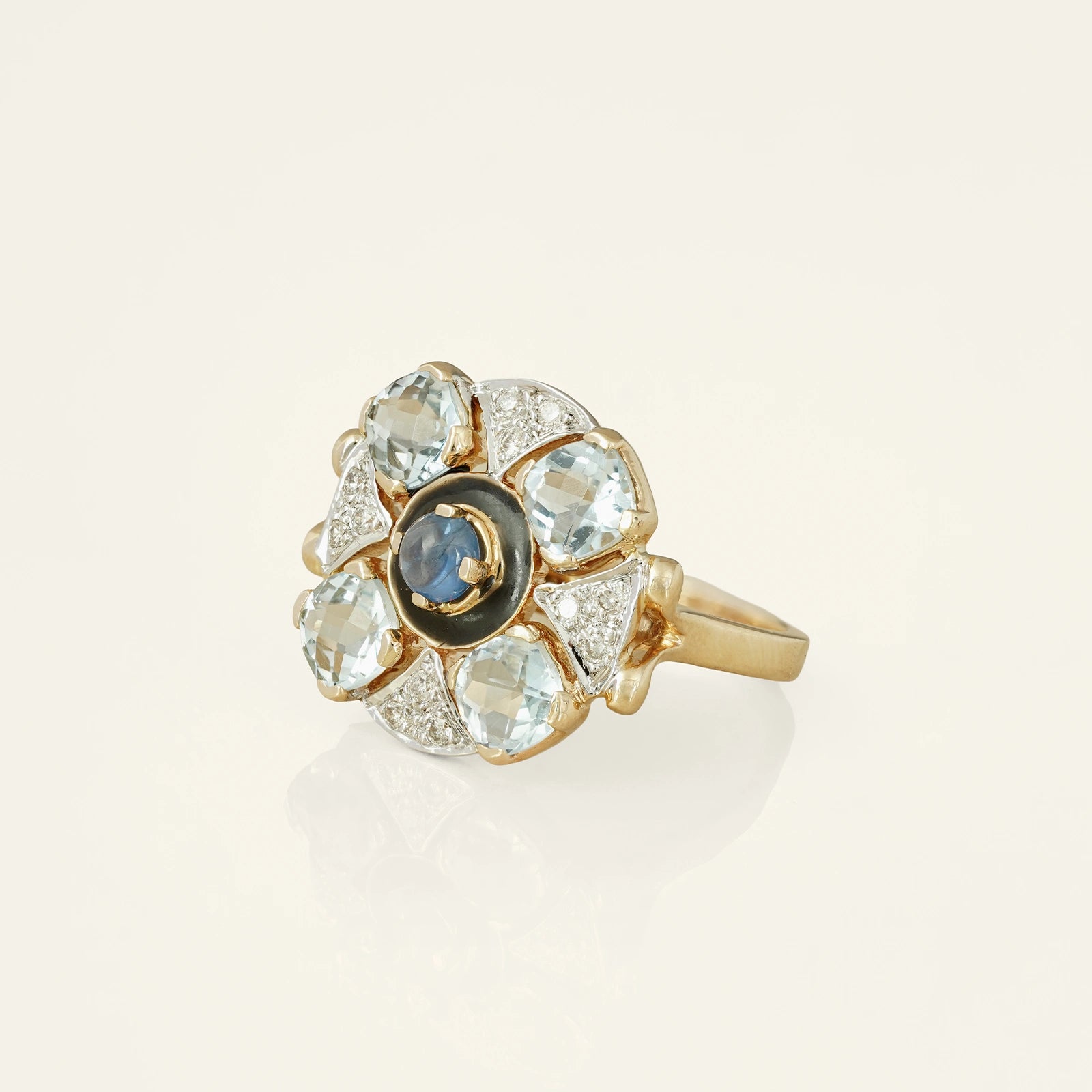 Zaha Ring