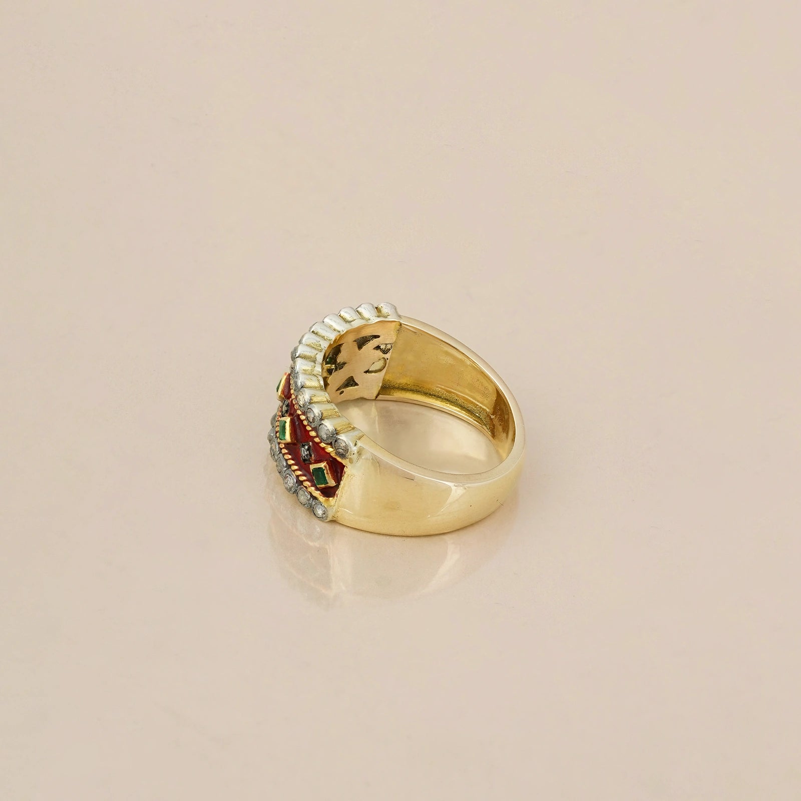 Pavia Crimson Ring