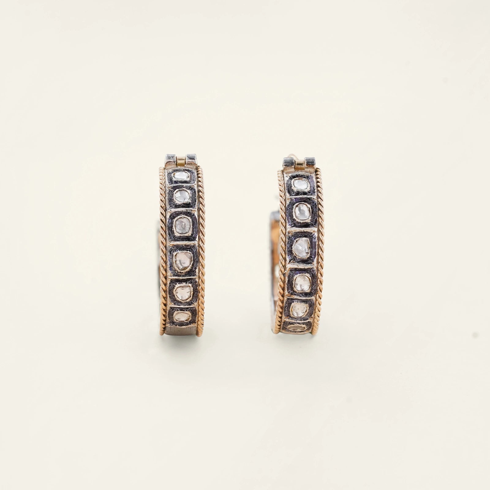 Myra Mini Hoops