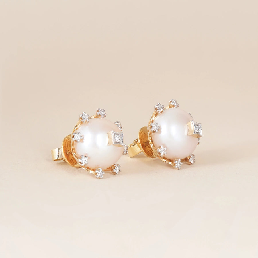 14K Gold diamond and Niva pearl Ear Studs