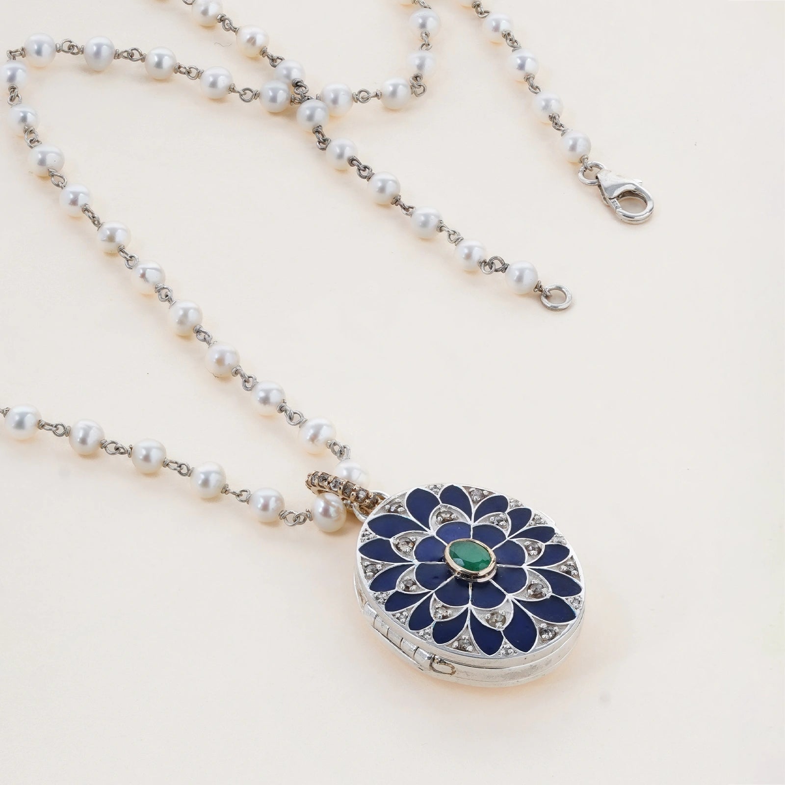 Memories Pendant Necklace