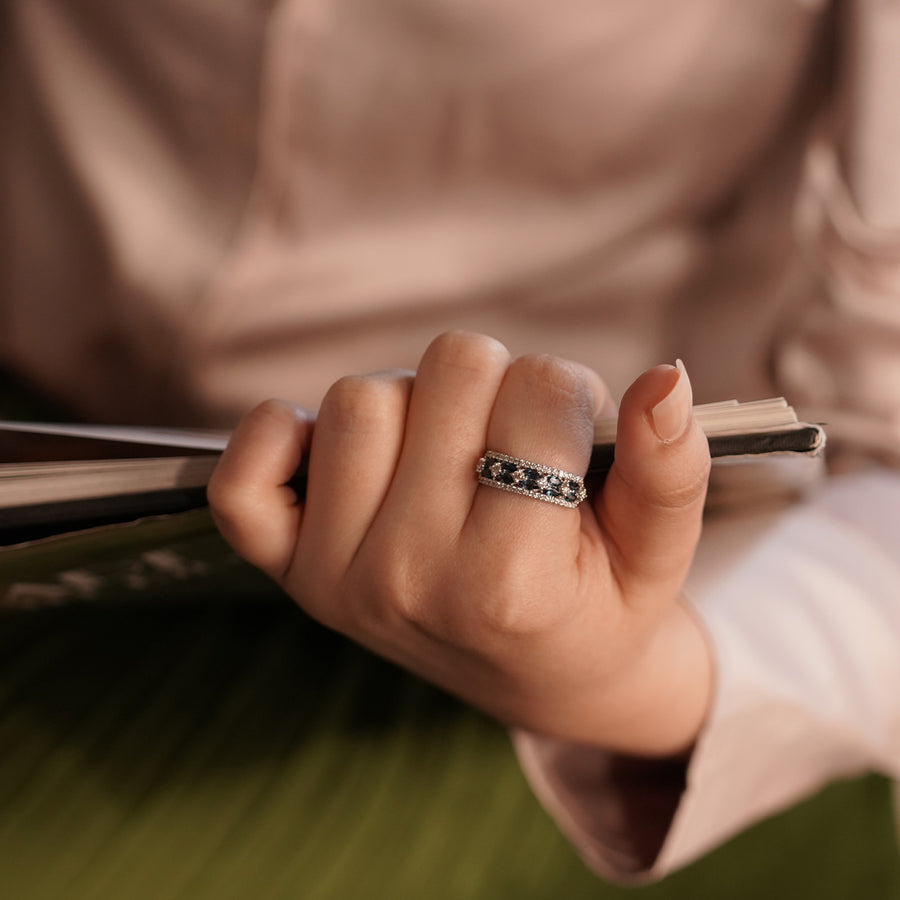 Phoebe Blue Sapphire Ring