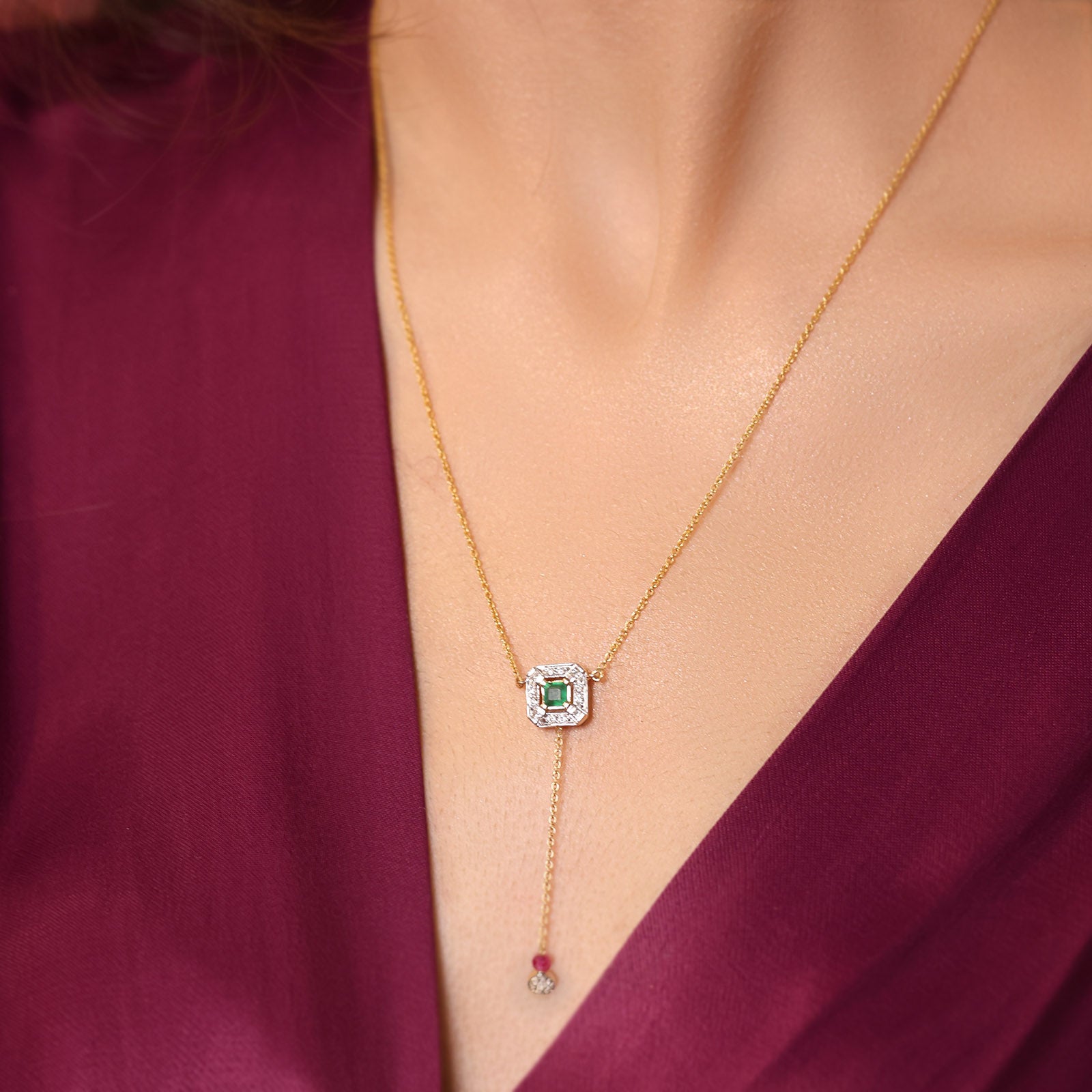 Nizam Pendant Necklace