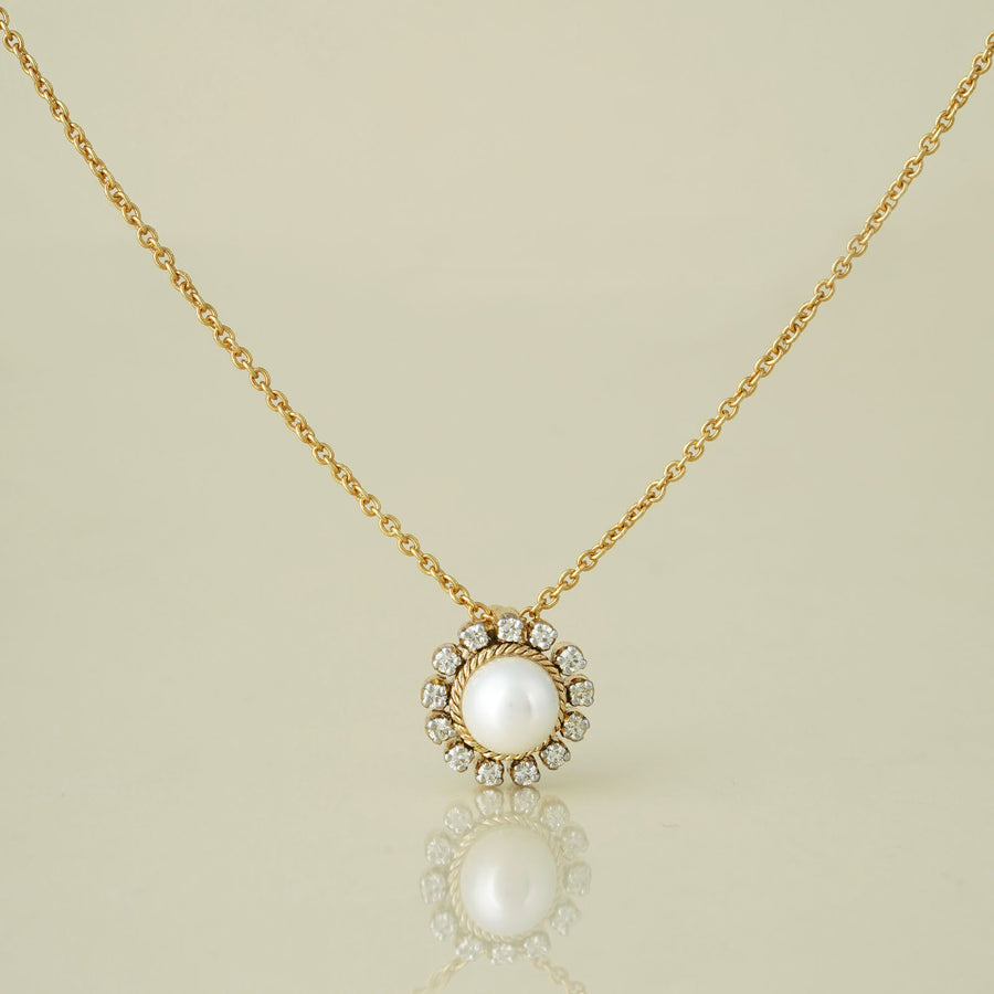  Diamond and Pearl Pendant Necklace