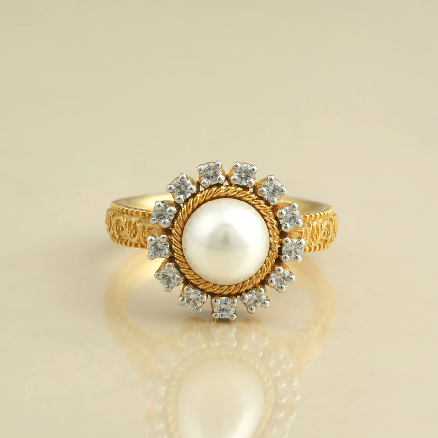 Gold Diamond and Pearl Ring